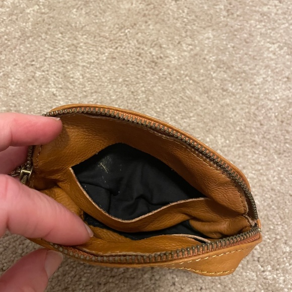 The Bellagio Card Wallet - Picture 4 of 5